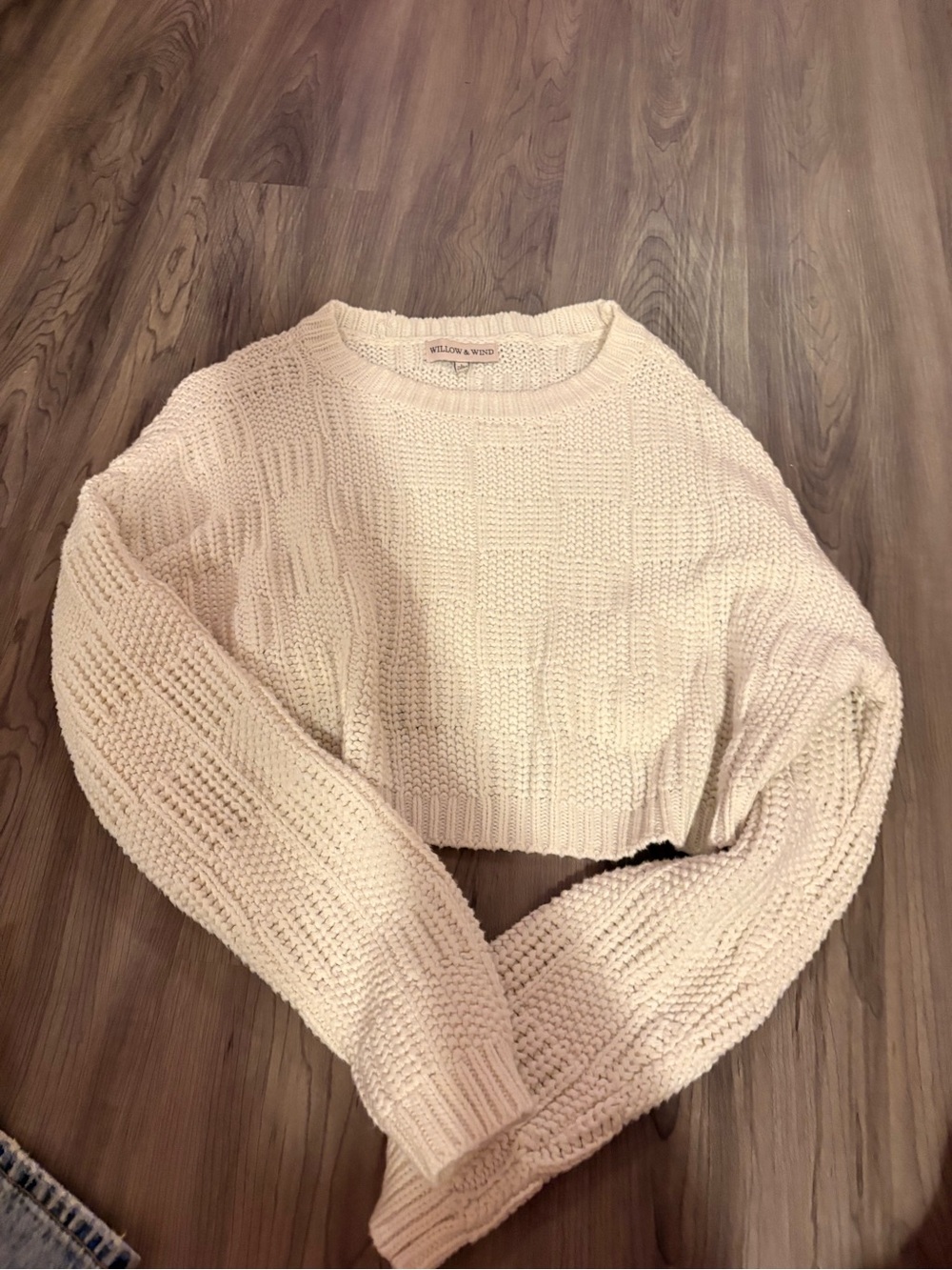 Willow & Wind Cream Cropped Crewneck Sweater